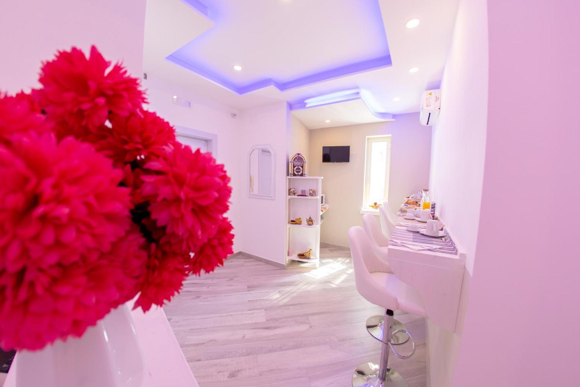 Civico 364 Bed & Breakfast Наполи Екстериор снимка