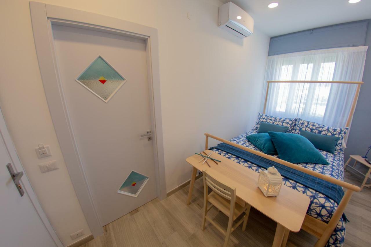 Civico 364 Bed & Breakfast Наполи Екстериор снимка
