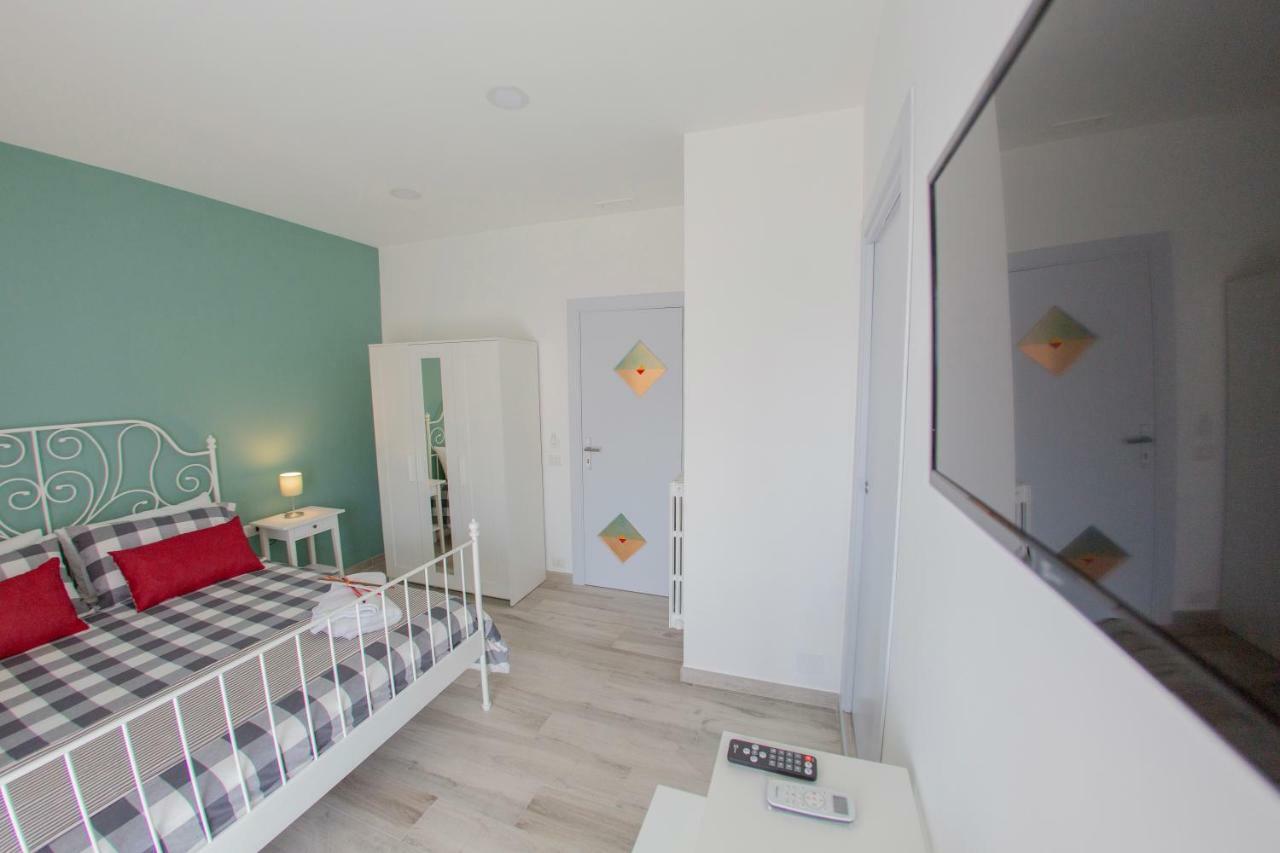 Civico 364 Bed & Breakfast Наполи Екстериор снимка