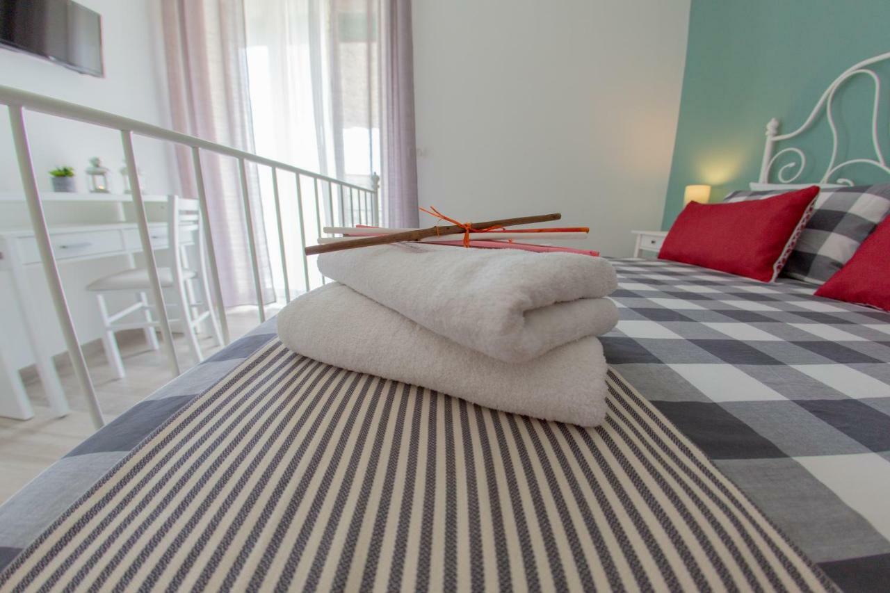 Civico 364 Bed & Breakfast Наполи Екстериор снимка
